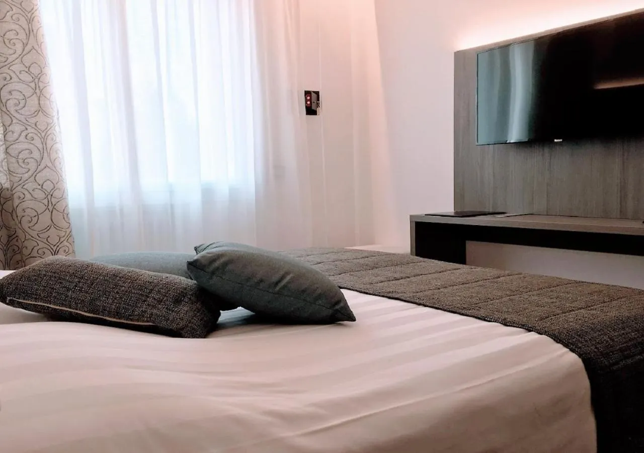 Hotel Belvedere Lido de Venise 3*,