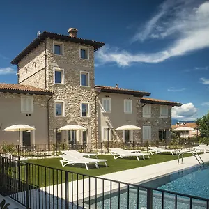 Apartment Relais Madergnago Gardapartments 